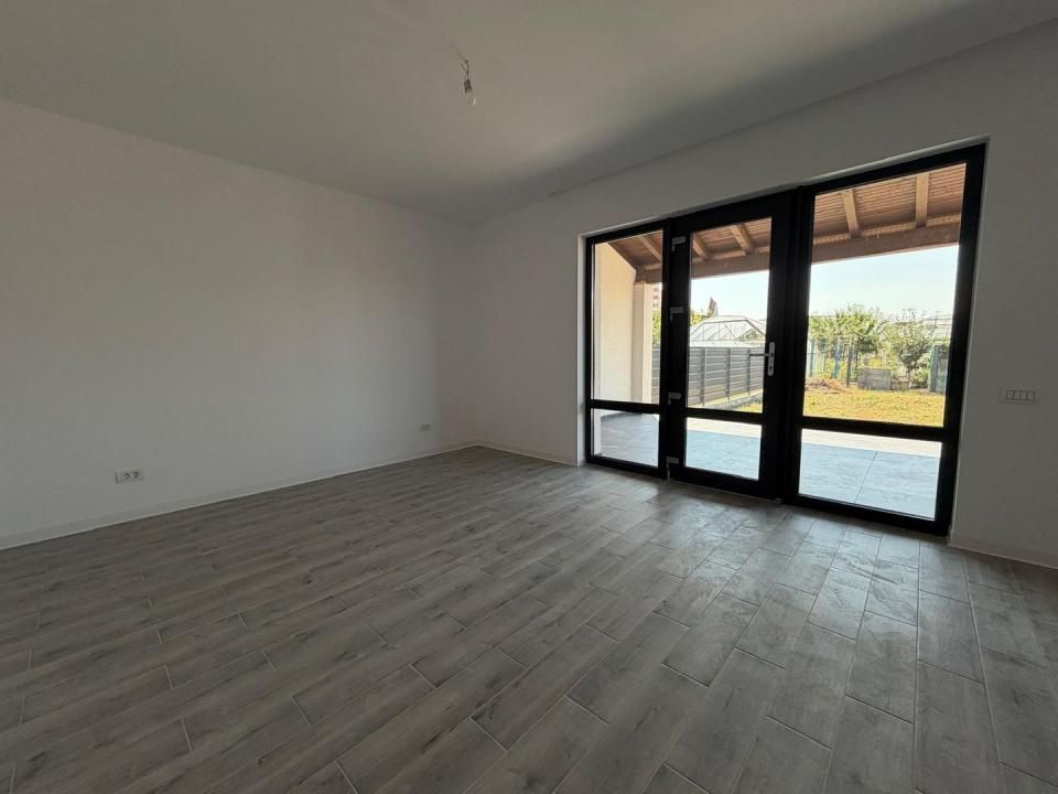 Duplex despartit | 5 camere | Garaj | Finisaje premium | 3 bai | Asfalt – fotografia 4 din 21
