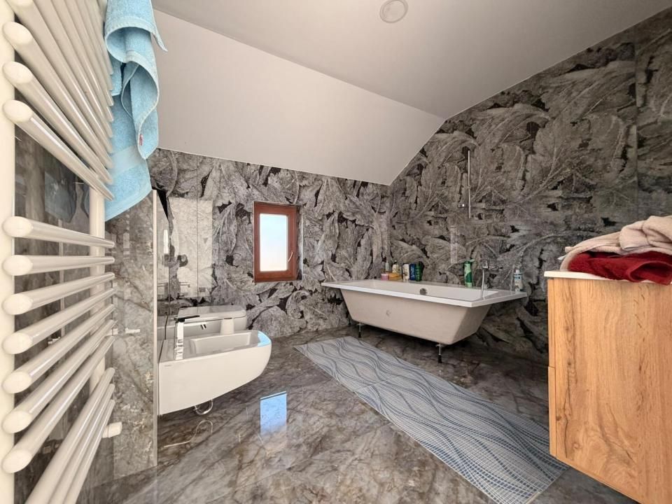 Casa Individuala mobilata cu 5 camere + terasa 75mp - Mosnita Noua – fotografia 11 din 13