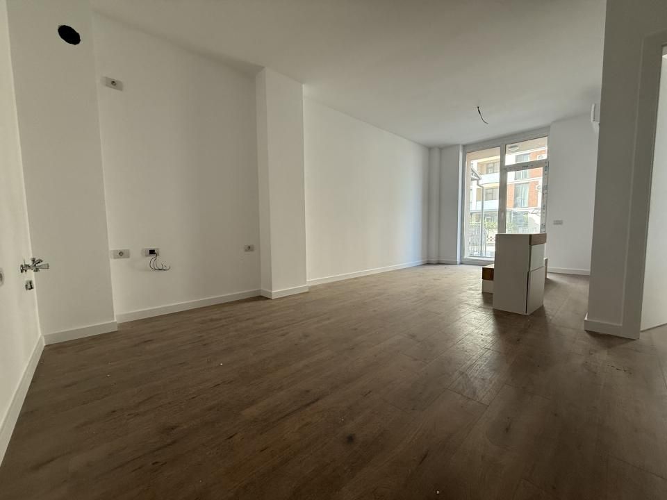 Apartament 2 camere, open-space, parter - Torontalului – fotografia 1 din 6