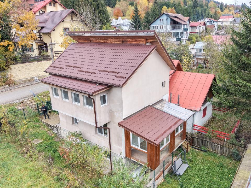 Vilă D+P+1+Pod în Azuga – Vedere Spectaculoasă spre Varful Cazacu – fotografia 5 din 61