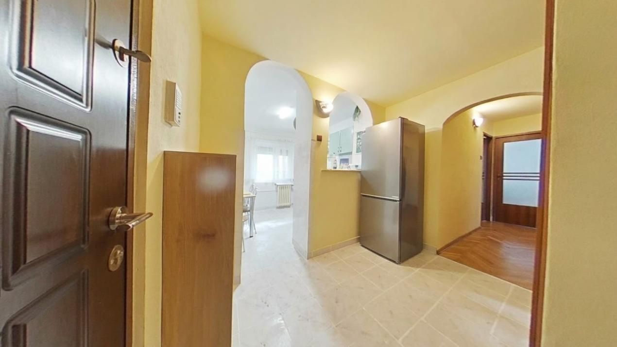 Apartament cu 4 camere de închiriat cu parcare inclusă – Alfa, Arad – fotografia 15 din 15