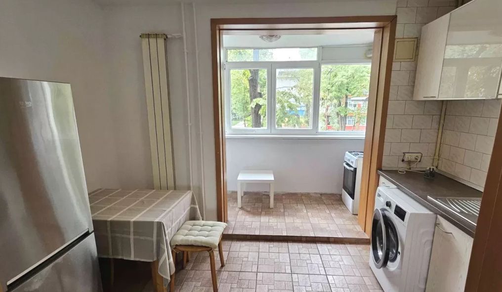 Apartament 3 camere Titan/ scoala 199/ gradinita 69/ metrou/ parc IOR – fotografia 4 din 8