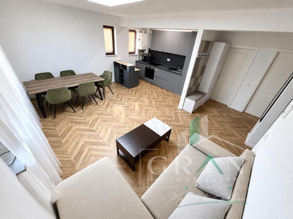 2 camere | Parcare CF | Bloc 2019 | Zona Răzoare–în spate la VIVO – fotografia 1 din 22