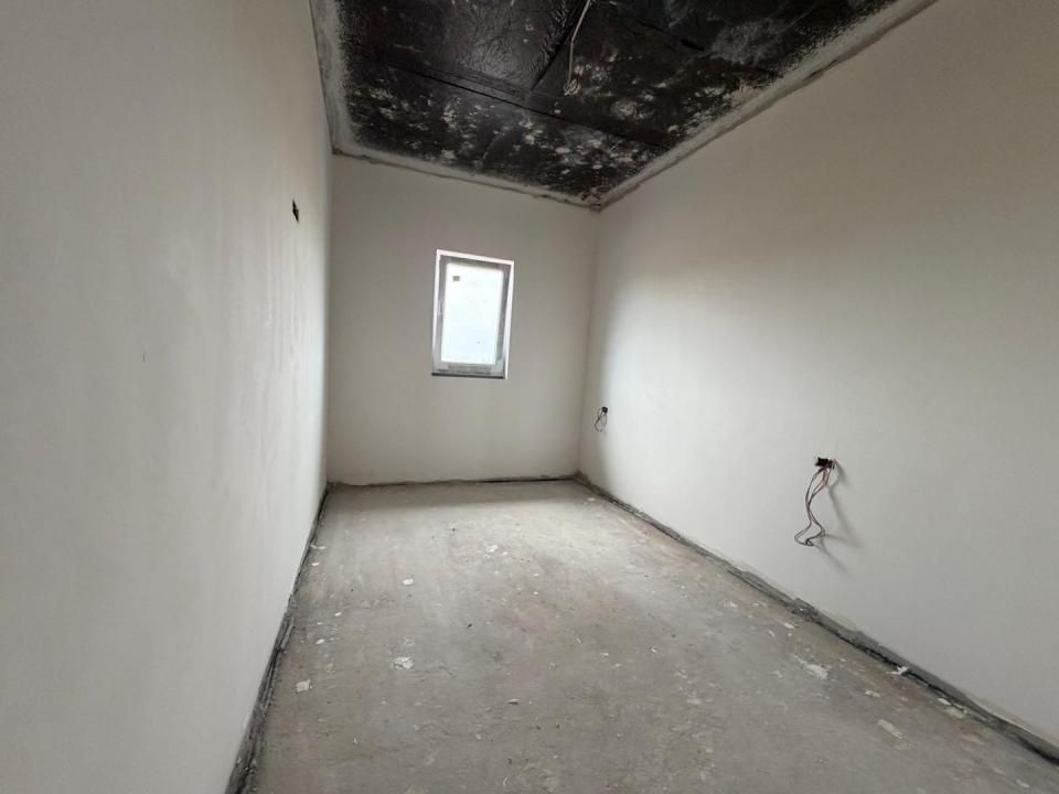 Duplex despartit cam tehnica | 5 camere | Toate utilitatile | 2 bai | – fotografia 4 din 5