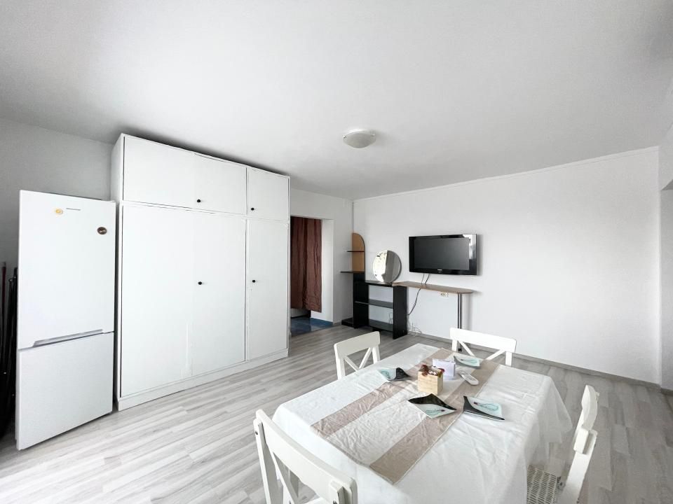 Apartament 3 camere, 54 mp utili - zona Buziasului – fotografia 2 din 11