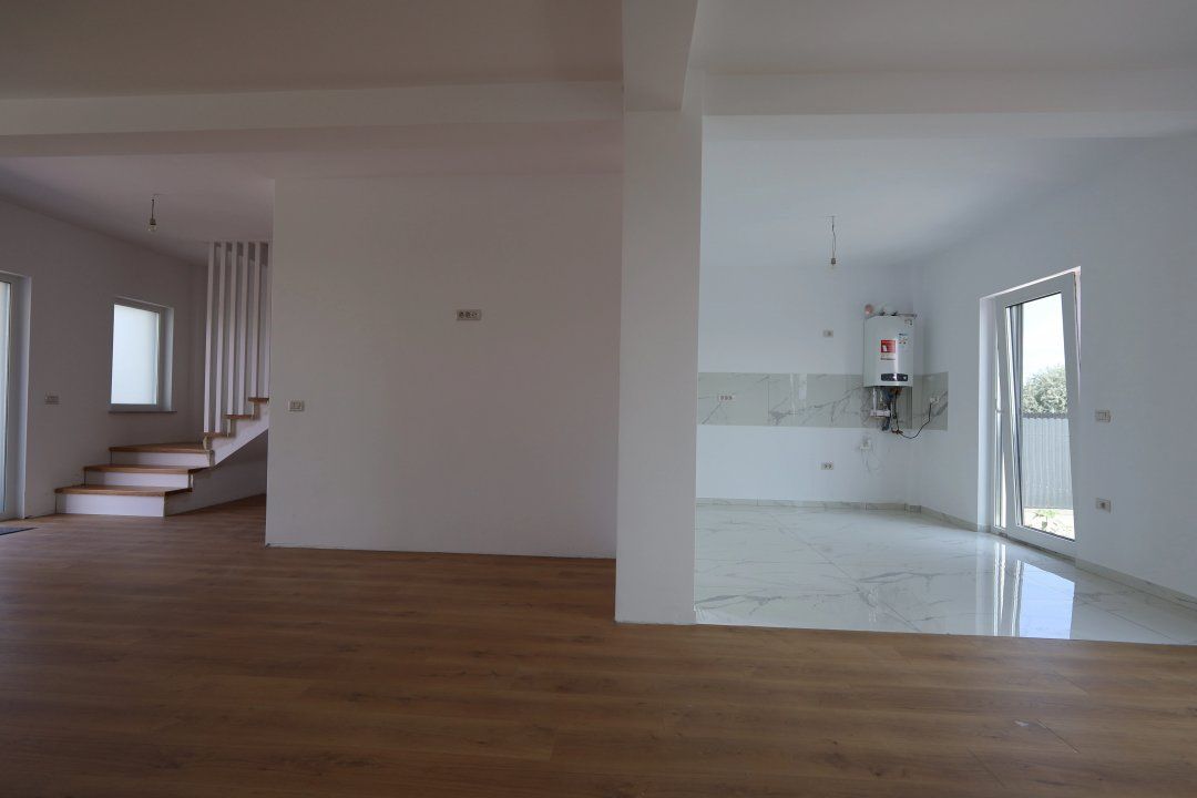 Casa 4 camere, teren intre 350-543 mp la strada asfaltata din Popas Pacurari – fotografia 3 din 9