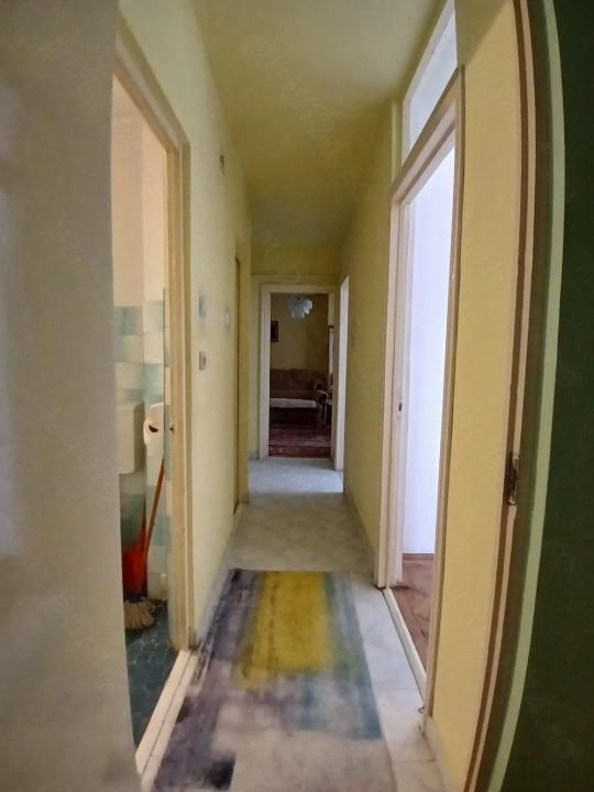 Apartament 3 camere Zona Anda – fotografia 7 din 10