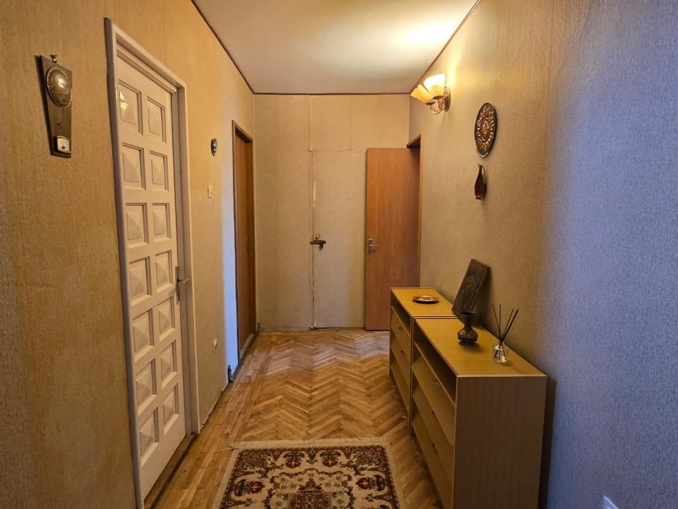 Vila 500 mp, teren 1.632 mp, ideala pentru locuinta sau pensiune – fotografia 17 din 31