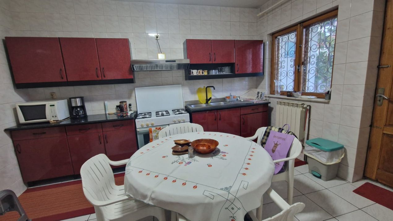 Casa cu 5 camere, 200mp, Centru – fotografia 14 din 25