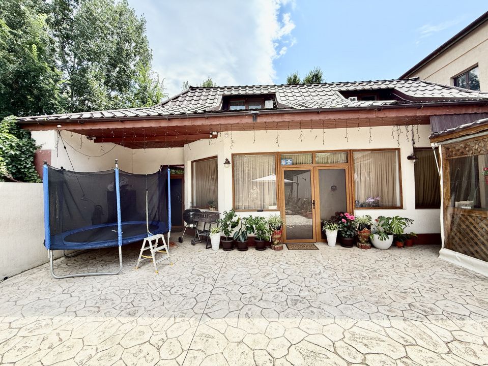 Casa bld Mamaia la  intrare Satul de Vacanta, langa Hotel Quartz – fotografia 15 din 15