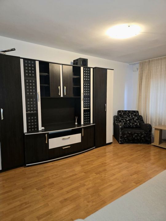 Apartament 2 camere situat pe Bd Mamaia in zona Spitalului Militar – fotografia 3 din 15