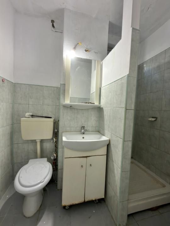 Apartament 2 camere, etaj 2, decomandat - zona Sagului – fotografia 5 din 10