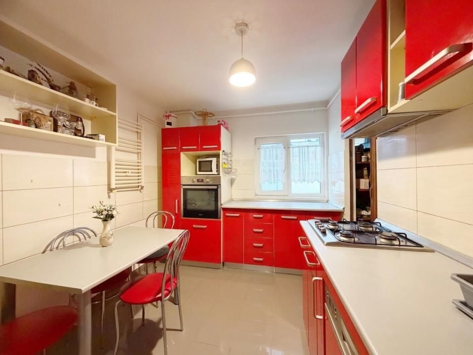 Apartament 4 camere, decomandat, etaj 3, zona Steaua – fotografia 1 din 17