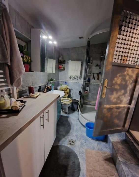 Casă Spațioasă 190 mp + Spațiu Comercial – Mircea Vodă, Dâmbovița – fotografia 14 din 19