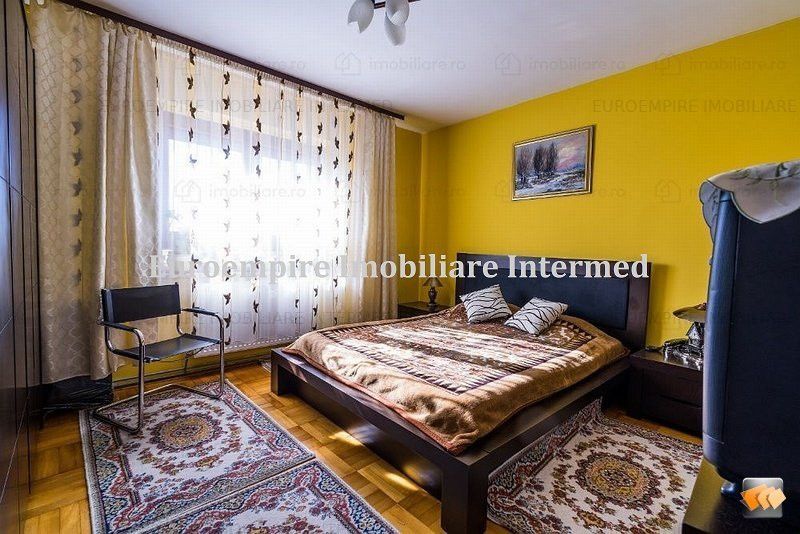Vila de vanzare in Constanta zona Km 4-5 – fotografia 3 din 9