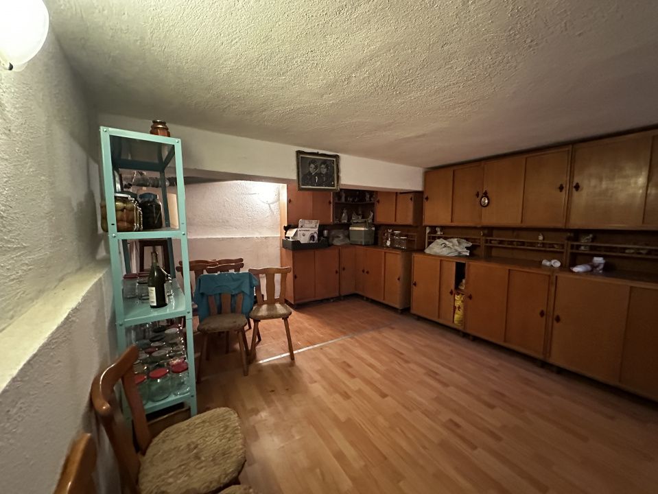 Vanzare Casa 7 Camere Renovata P+M cu 750 mp Teren acces 2 strazi topAlba CENTRU – fotografia 20 din 40