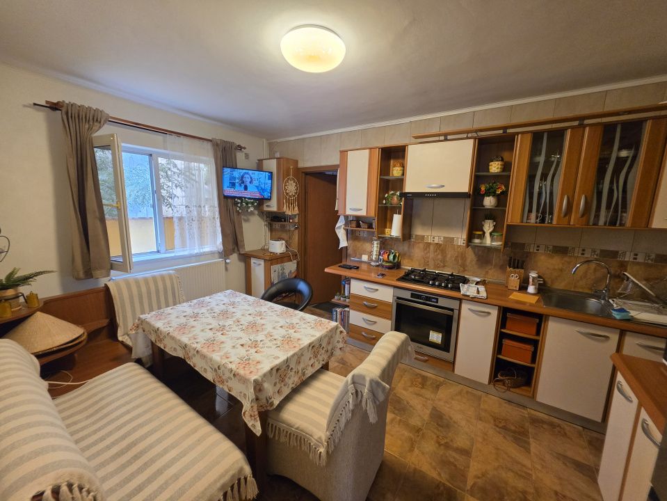 Oportunitate! Vila deosebita, P+M inalta, zona excelenta, Valu lui Traian! – fotografia 6 din 14