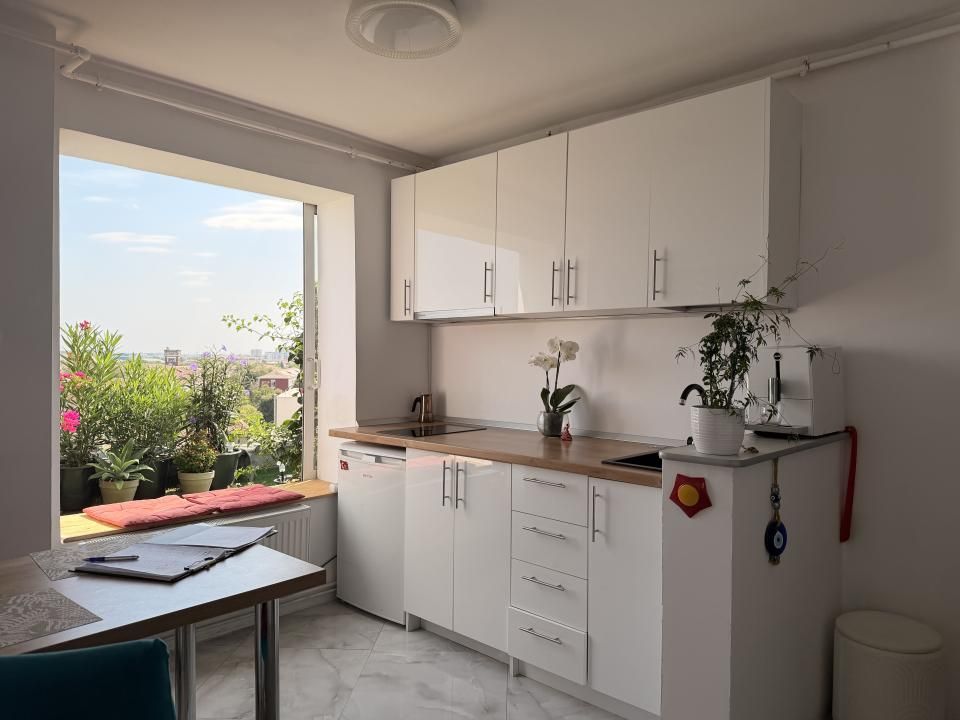 Apartament 1 camera, decomandat, 35 mp utili, etaj 8 - Complexul Studentesc – fotografia 3 din 9