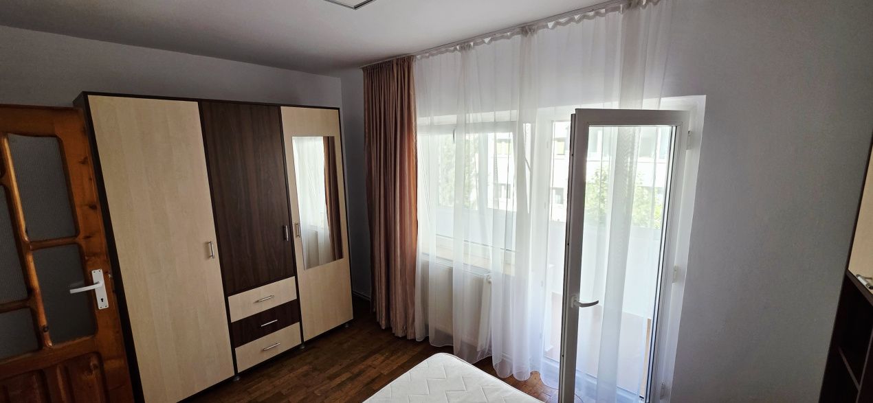 3 camere cu 2 bai si 2 balcoane – fotografia 4 din 14