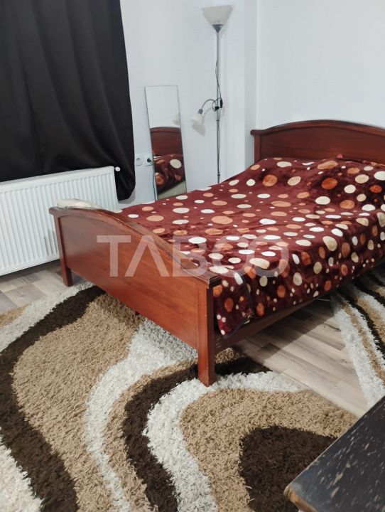 Casa de vanzare 2 camere front stradal 30m teren 1000mp in Seica Mare – fotografia 3 din 9