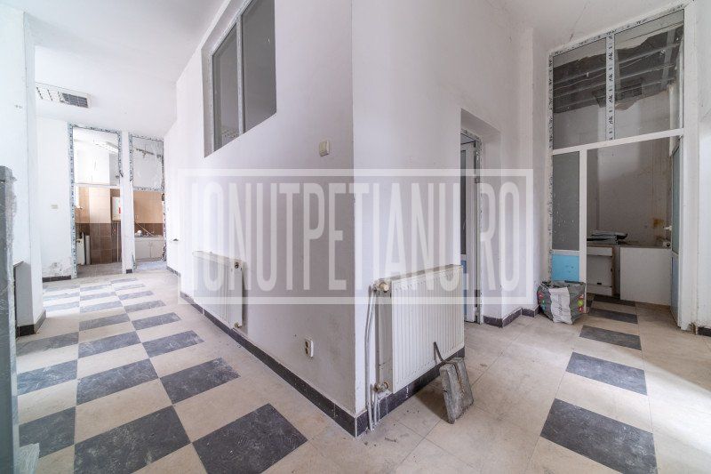 Spatiu comercial Bd Unirii Piața Alba Iulia Parter + 1etaj – fotografia 12 din 18