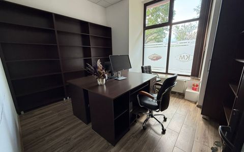 Spatiu comercial, 127  mp, Cartier Cornitoiu, Zona Unitatea Militara