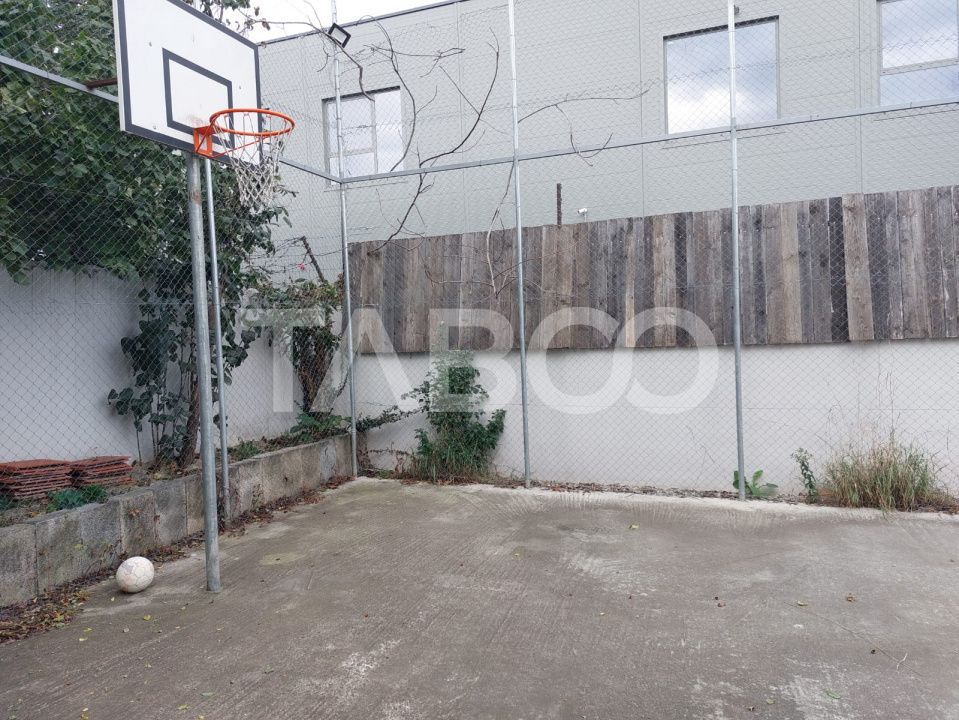 Casa de vanzare 3 camere 2 bucatarii 3 bai teren 340 mp Cisnadie – fotografia 17 din 36