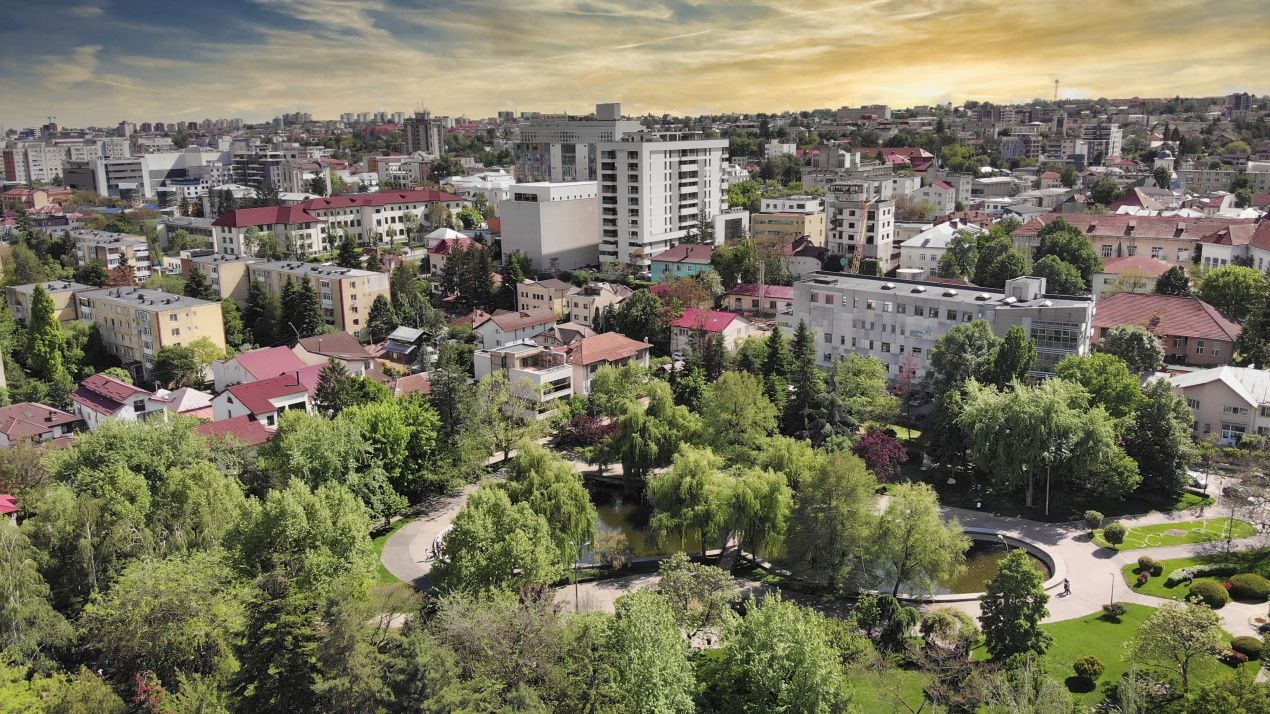 Panoramic View - 4 Rooms - Parking | Pitesti Residence - I C Bratianu 54 – fotografia 33 din 36
