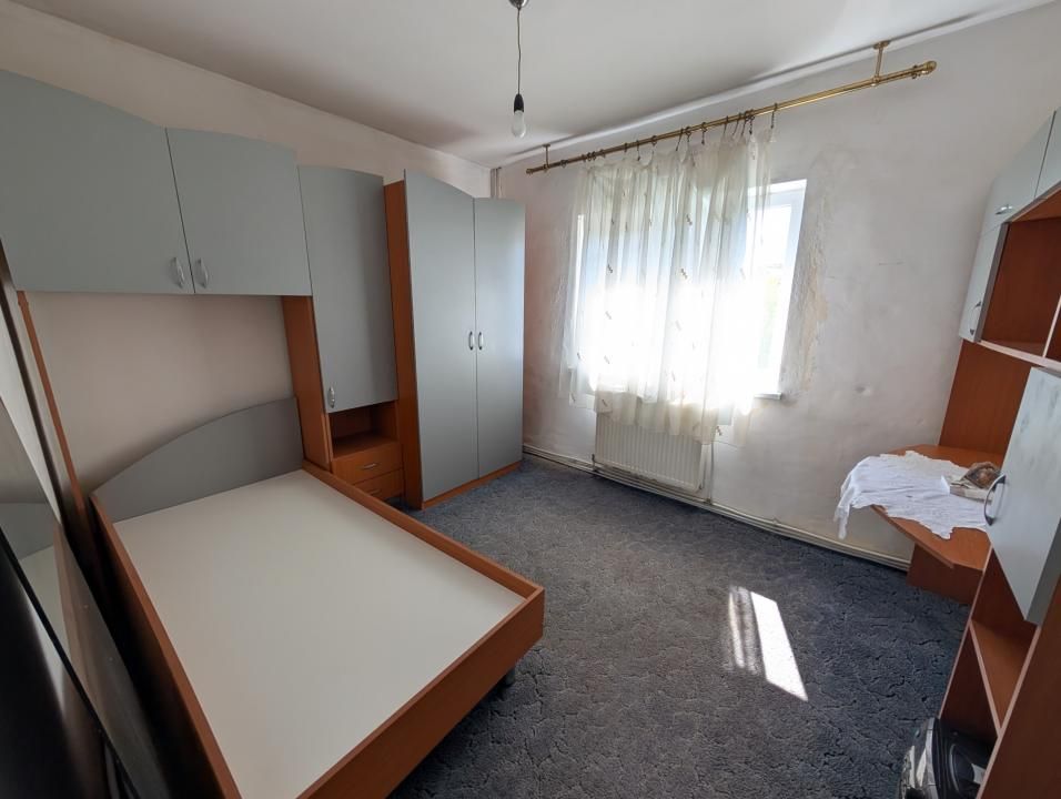 Mioriței - Billa - grădinița Lizuca- 3 camere- bloc din 1982 – fotografia 8 din 12