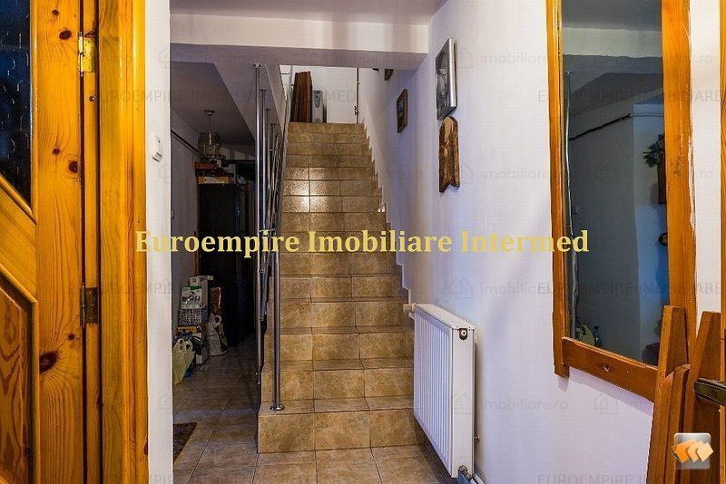 Vila de vanzare in Constanta zona Km 4-5 – fotografia 5 din 9