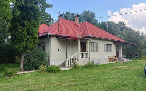 Casă de vânzare comuna Ibănești, jud. Mureș central, cu teren de 4500 mp