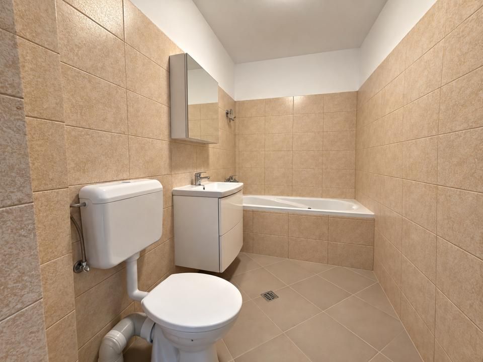 2 Camere | 38 mp + Balcon 9 mp | Bloc 2017 | Ozana – fotografia 4 din 7