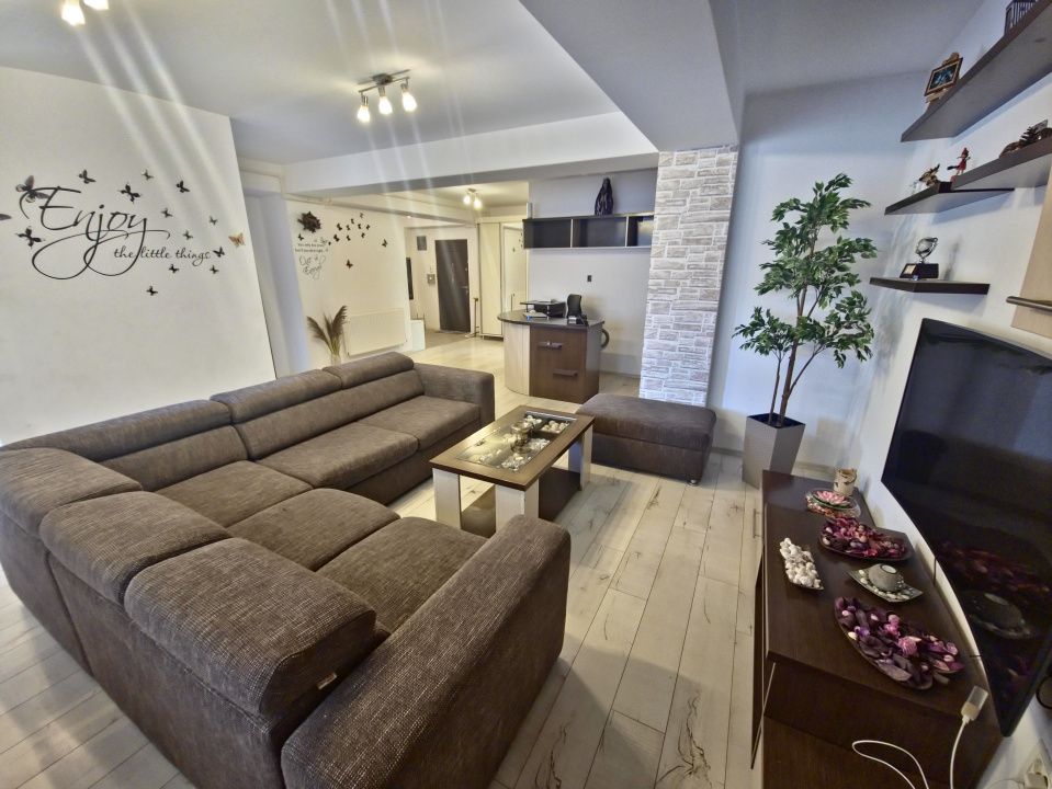 Compozitorilor apartament 3 camere Decomandat suprafata totala de 114 mp – fotografia 1 din 38