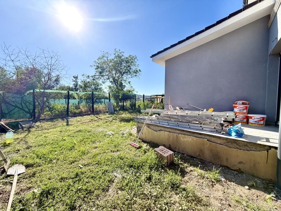 Duplex spatios, 4 camere, 93 mp utili, 235 mp teren - Sanandrei – fotografia 10 din 11