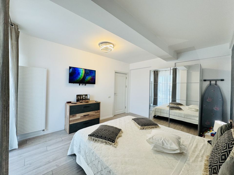 Apartament cu 3 camere complet mobilat si utilat, vedere spre  Mare – fotografia 10 din 18