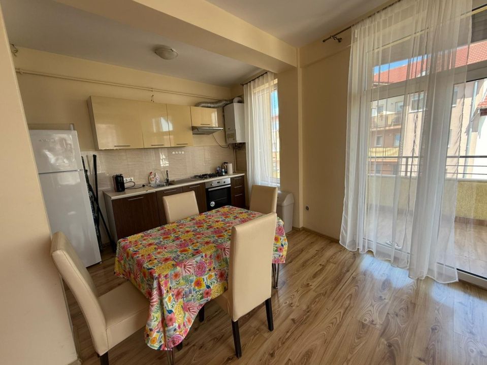 Zona Spitalului de Recuperare, apartament 4 camere – fotografia 2 din 11