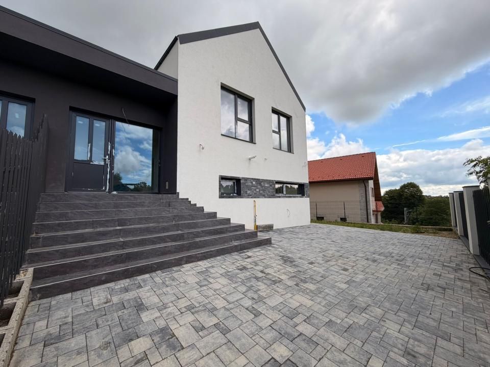 Casa tip duplex, 150mp, 3 dormitoare, Feleacu – fotografia 1 din 7
