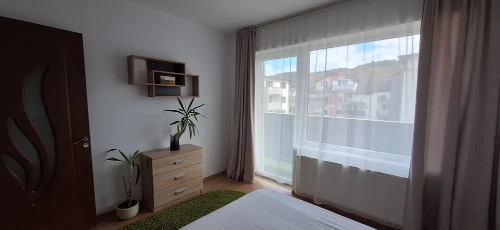 Apartament modern cu 2 camere, parcare și balcon generos – de închiriat – fotografia 4 din 6