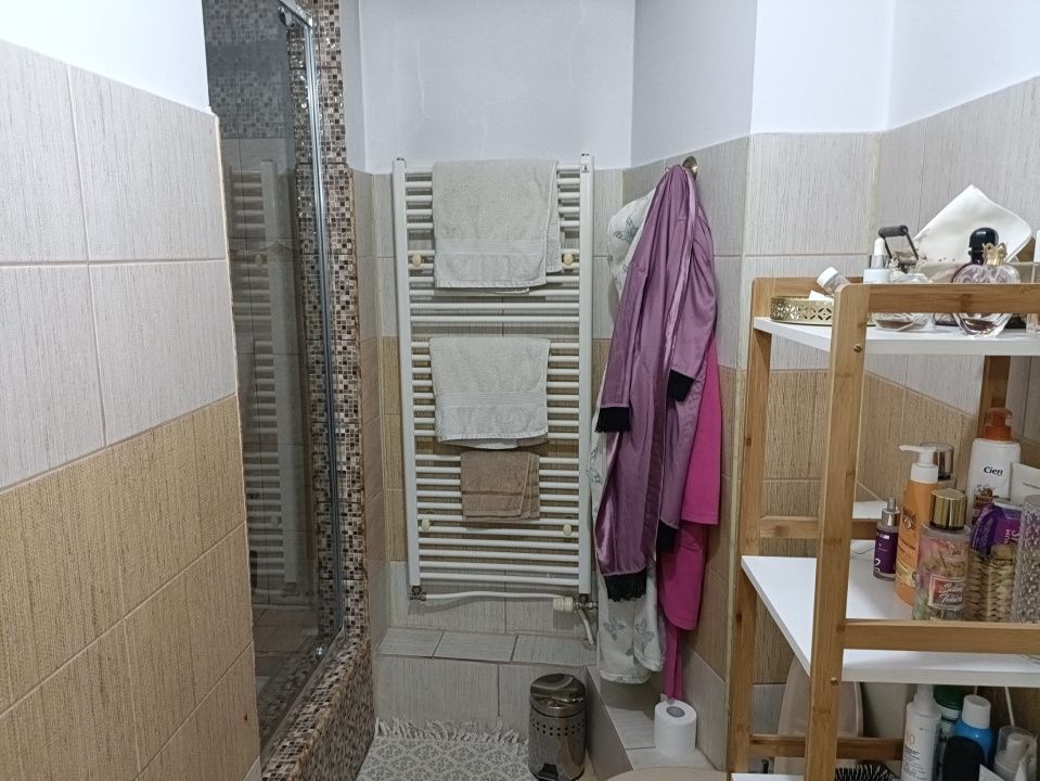 Casă și spațiu comercial de vânzare Reghin zona centrală. – fotografia 8 din 16