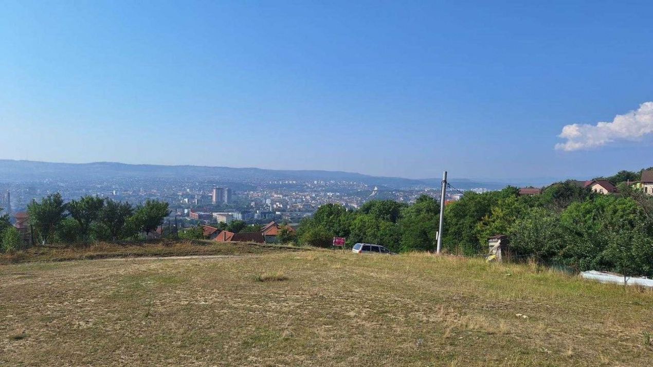 Terenur intravilan cu panoramă sudică – Cluj-Napoca, zonă Iris – fotografia 2 din 4