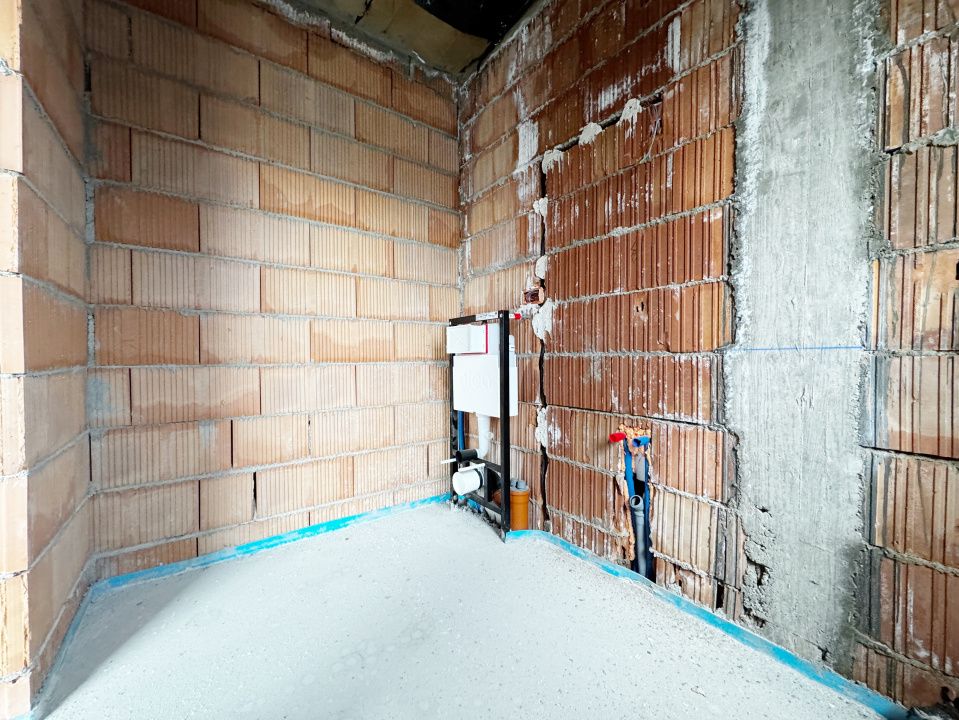 Duplex despartit prin camera tehnica, 121mp utili si 350mp teren - Urseni – fotografia 16 din 29