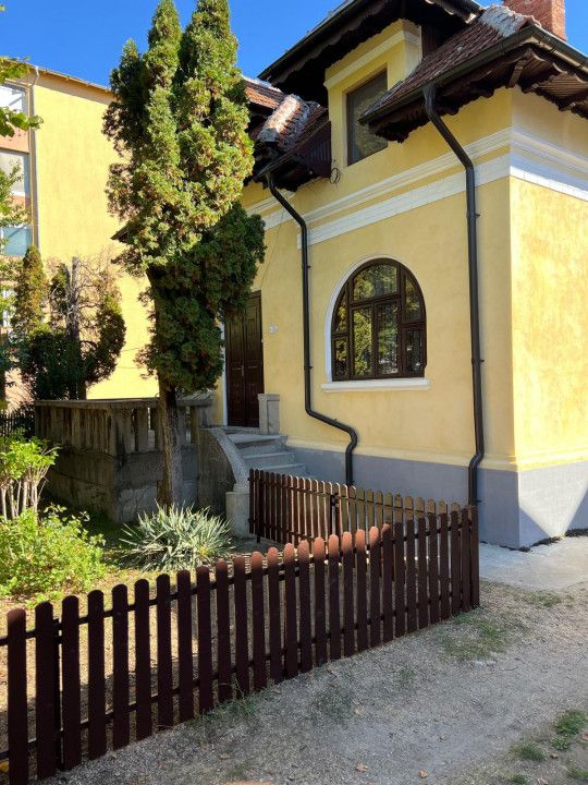 Casă  de închiriat – Strada Eremia Grigorescu, Pitești – fotografia 2 din 18