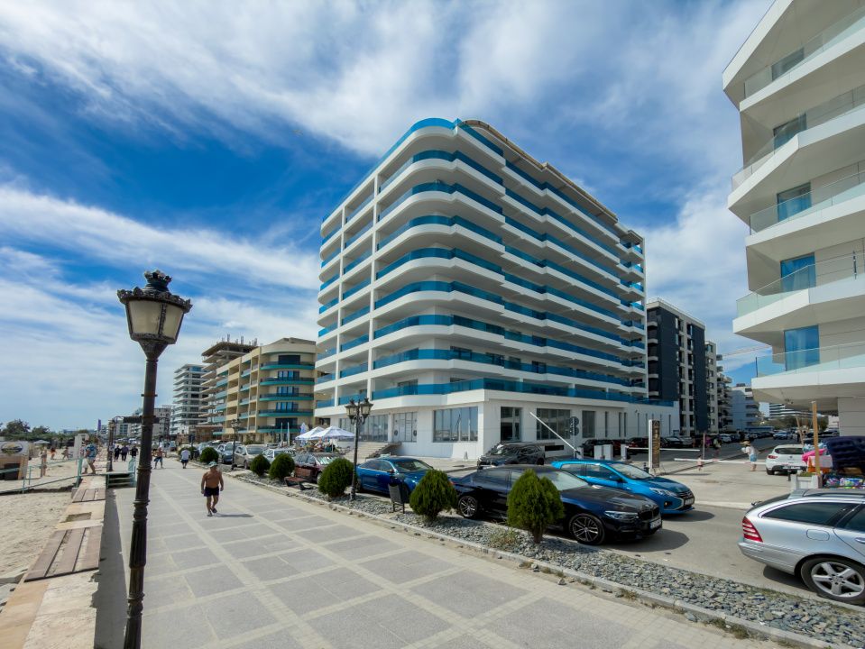 Spatiu comercial de vanzare in Mamaia Nord - prima linie la mare, pe Promenada – fotografia 1 din 12