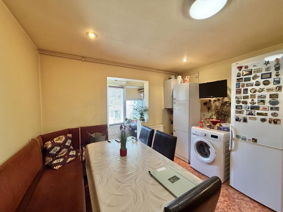Apartament 2 camere, etaj 2, decomandat, zona Aradului – fotografia 5 din 12
