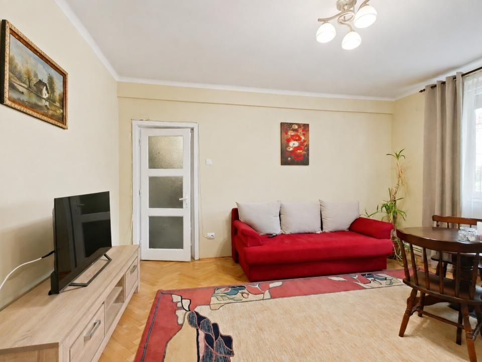 Închiriere apartament 2 camere, mobilat și utilat, Central Brasov – fotografia 2 din 13