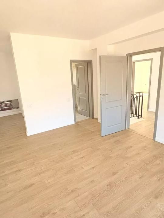Vile individuale P+1+Pod în Tunari, 5 camere, pompă de căldură – fotografia 14 din 17