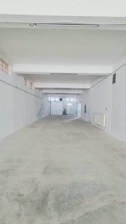 Spatiu comercial cu depozit potrivit pentru atelier sau showroom in Oradea – fotografia 2 din 8