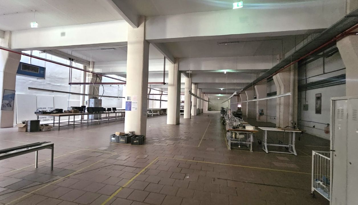 Spatiu industrial cu birouri pe Bulevardul Muncii – fotografia 5 din 10