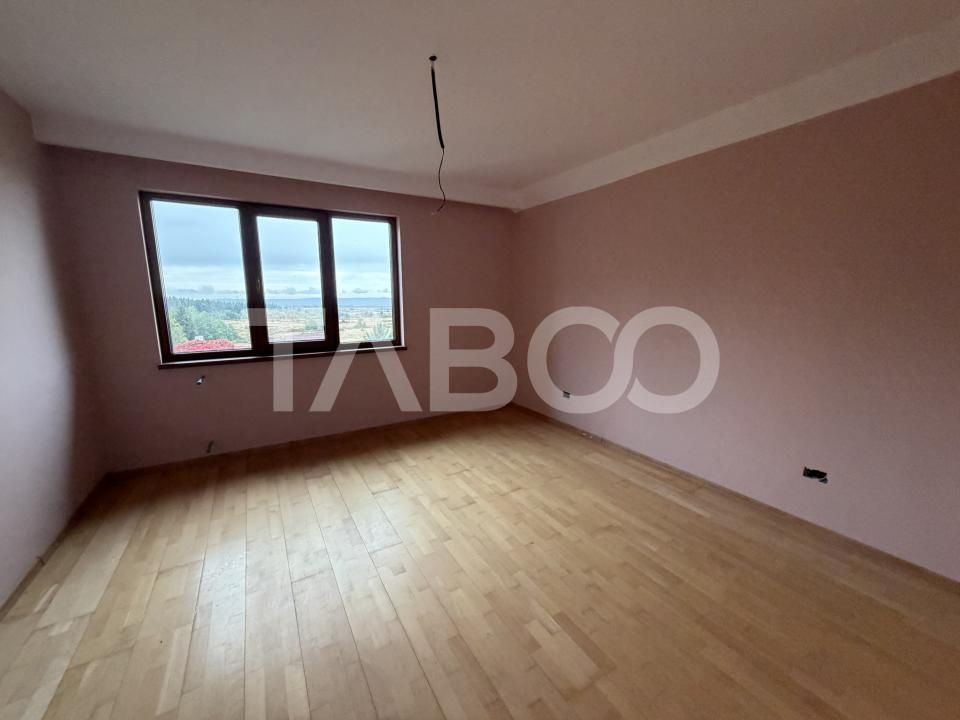 Casa cu potential de investitie 7 camere foisor 4 bazine de pesti – fotografia 10 din 28
