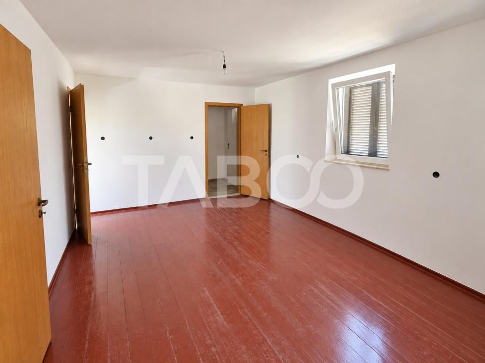 Casa individuala cu 3 camere in localitatea Cisnadioara din Sibiu – fotografia 3 din 8